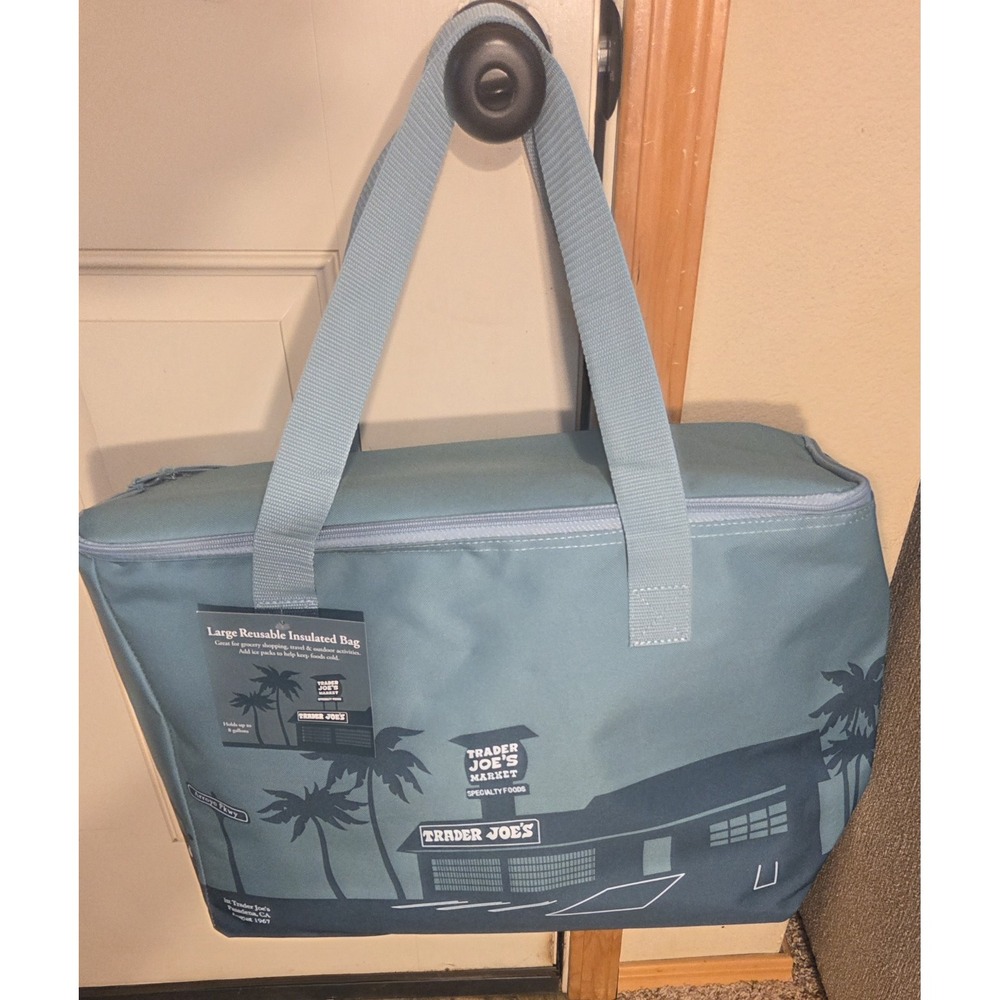 Trader Joe's Dusty Blue Insulated Cooler Bag 8 Gallon Pasadena NWT Large